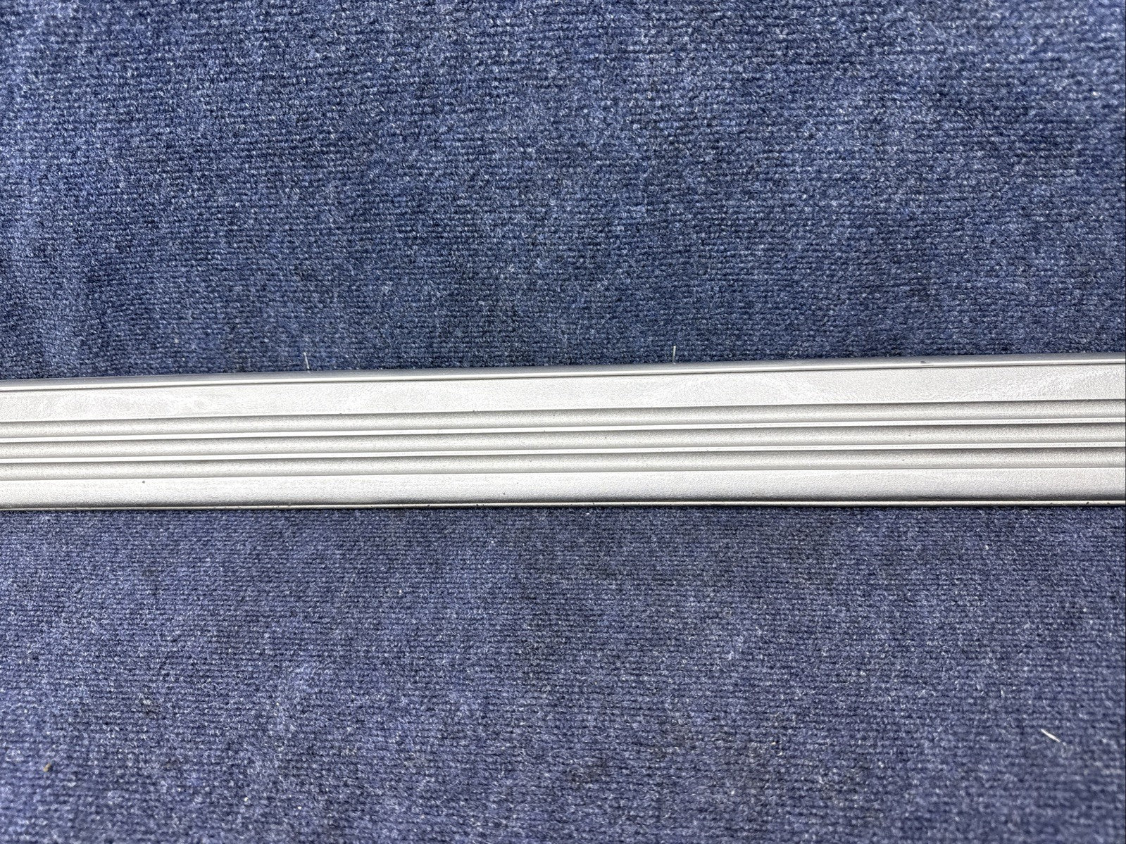 LINCOLN MARK VII LSC 84-92 1984-1992 DRIVER DOOR MOLDING GRAY LH LEFT OEM