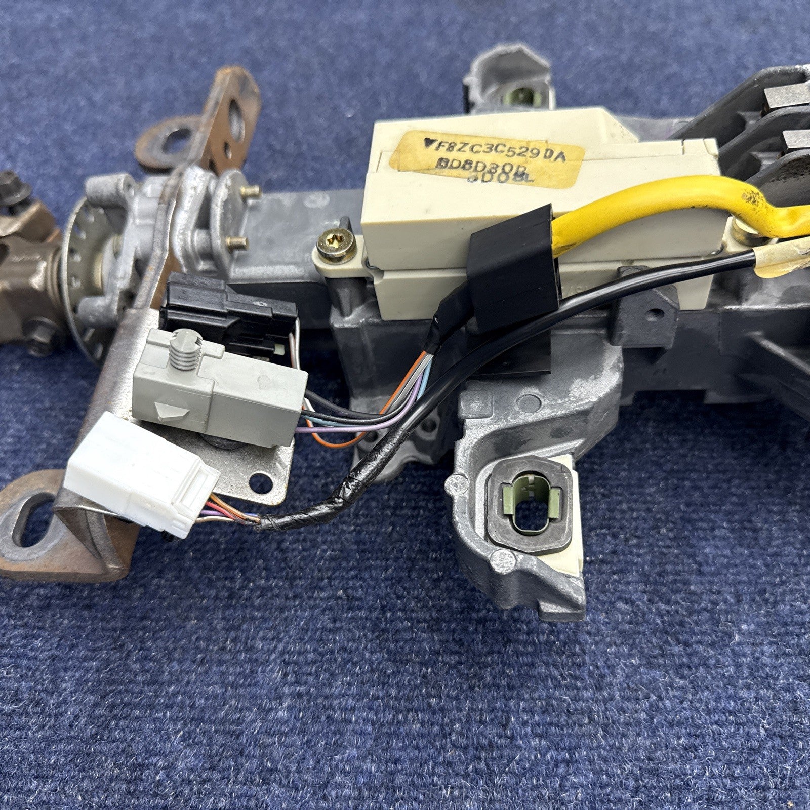 96 97 98 OEM FORD MUSTANG Svt Cobra Gt Lx STEERING COLUMN HOUSING TILT Factory